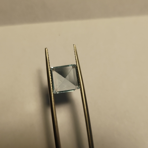 Faceted Light Blue Aquamarine Gemstone #128 - Picture 4 of 4